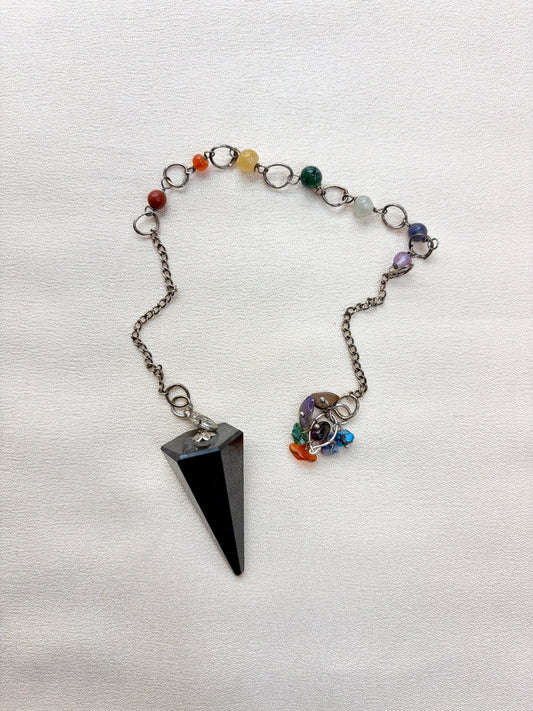 Péndulo hexagonal de chacras de shungit
