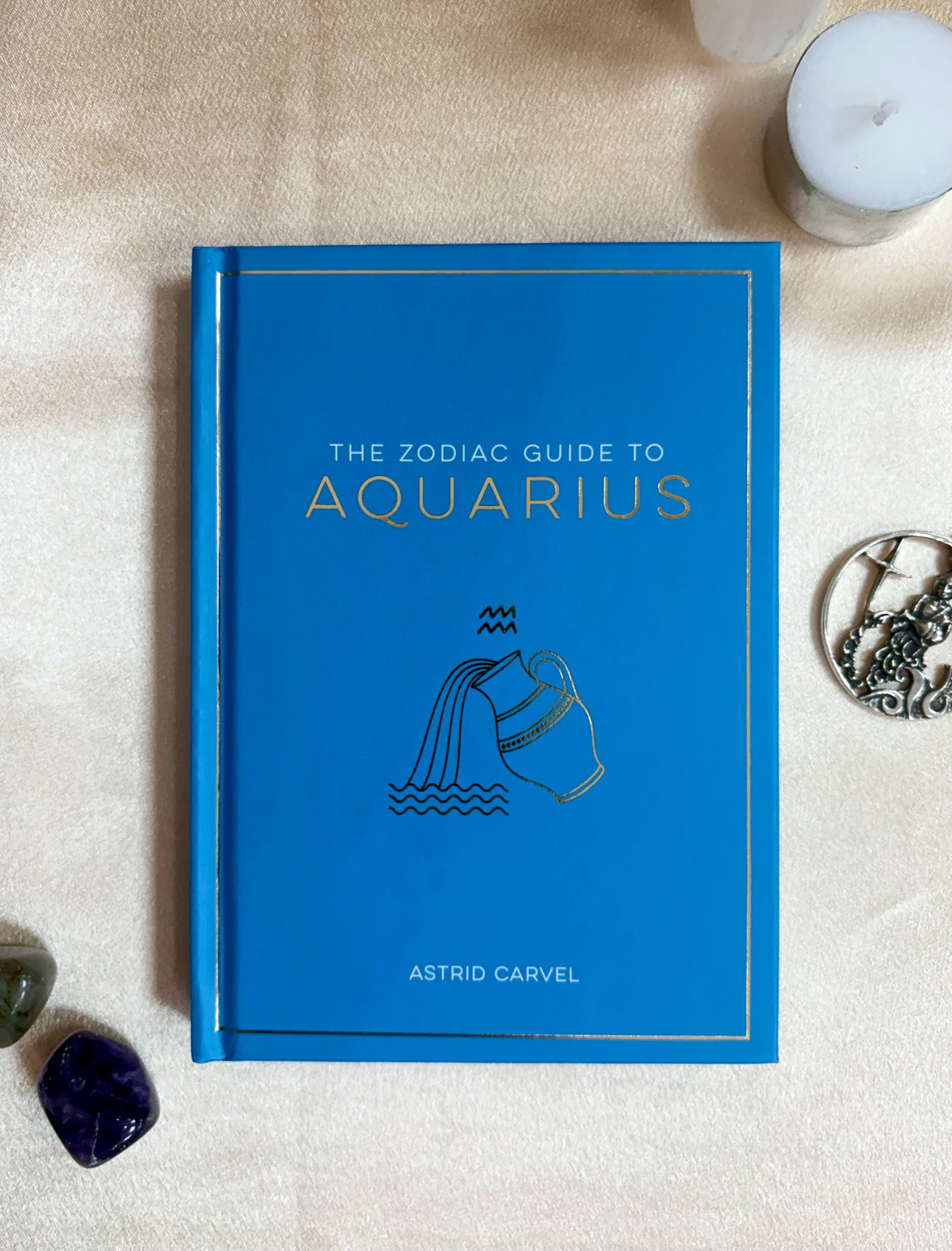 La guía del zodiaco para Acuario - (Guías del zodiaco) por Astrid Carvel